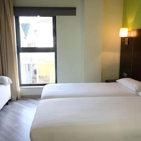 Cardena By Gaiarooms 호텔 Burgo