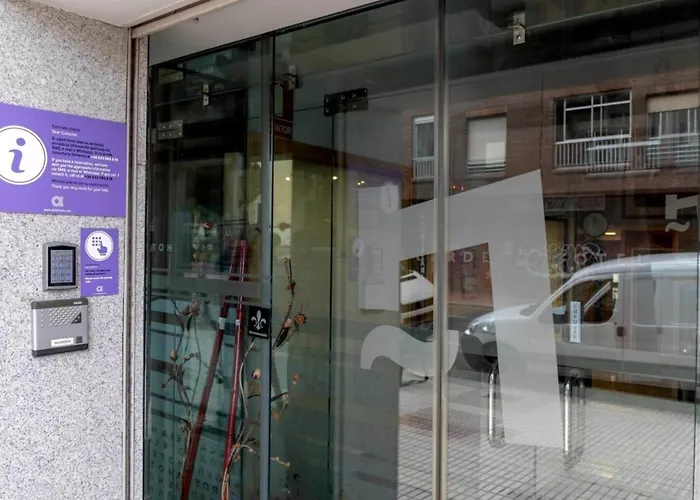 Cardena By Gaiarooms 호텔 3*